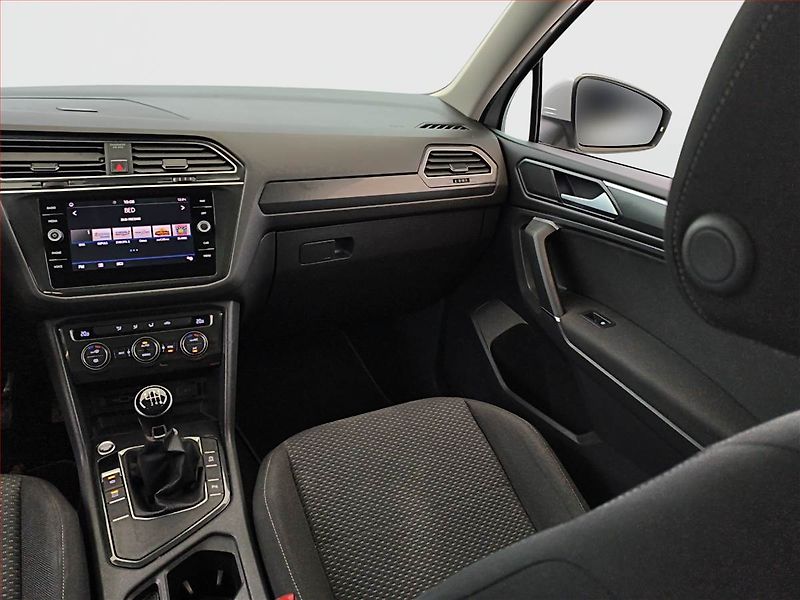 Volkswagen Tiguan Allspace (2018) Comfortline 1.4 TSI, 7 míst - fotka 8 z 19