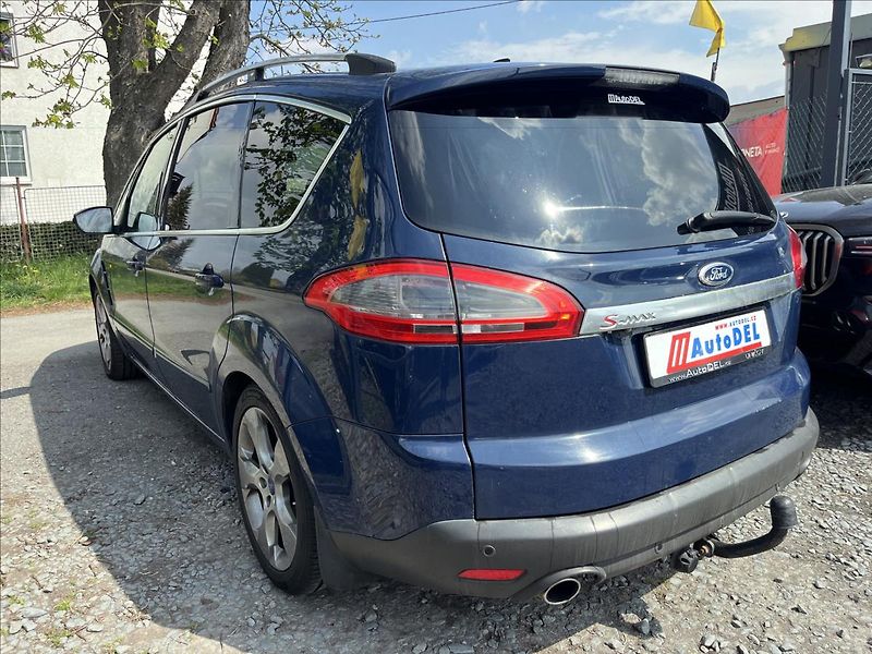 Ford S-MAX 2,2 TDCi 147kW  ACC,Xenon,Navi - fotka 4 z 45