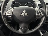 Mitsubishi Outlander 2,2 4WD AUTOMAT VÝHŘEV KAMERA - náhled 8