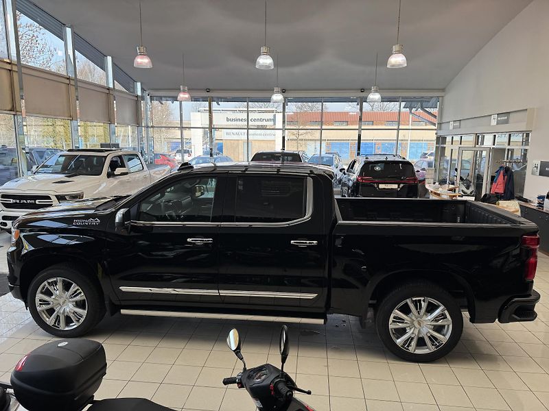 Chevrolet Silverado High Country 6,2 V8 + LPG - fotka 2 z 57