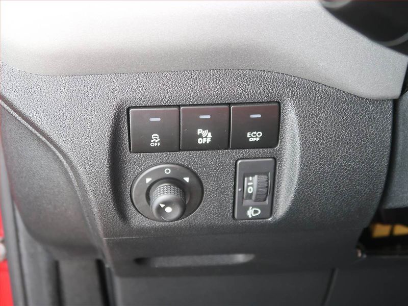 Citroën Berlingo (2016) XTR 1.6 BlueHDi, 5Míst, ČR - fotka 15 z 15