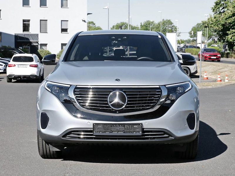 Mercedes-Benz EQC 400 4M Electric Art HuD Distro - fotka 2 z 15