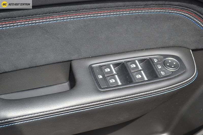 Renault Arkana ESPRIT ALPINE  E-Tech FULL HYB - fotka 22 z 59