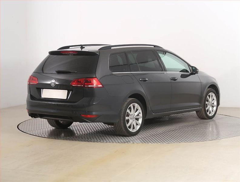 Volkswagen Golf (2014) 2.0 TDI, Serv.kniha, Navi - fotka 5 z 18