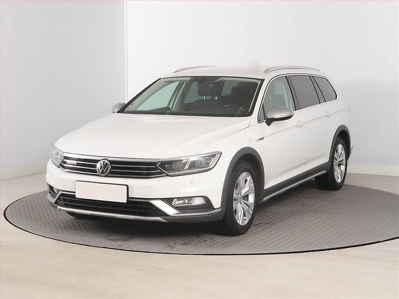 Volkswagen Passat (2016) Alltrack 2.0 TDI, 4X4 - fotka 2 z 12