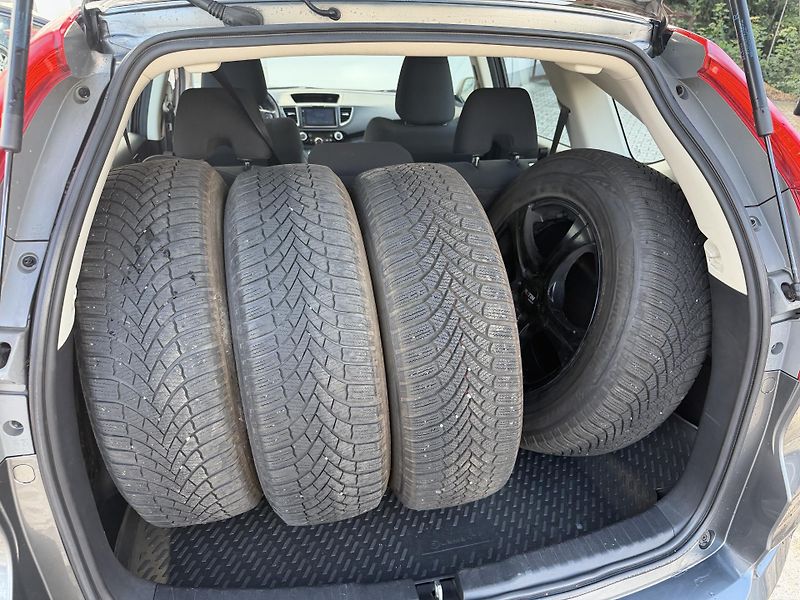 Honda CR-V Comfort 2WD - fotka 22 z 22