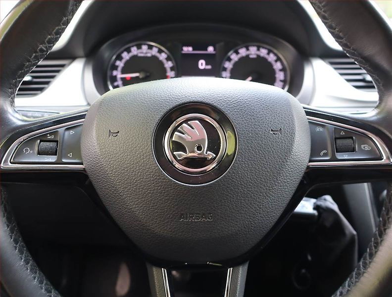 Škoda Rapid (2018) 1.4 TDI, Serv.kniha, Tempomat - fotka 16 z 17