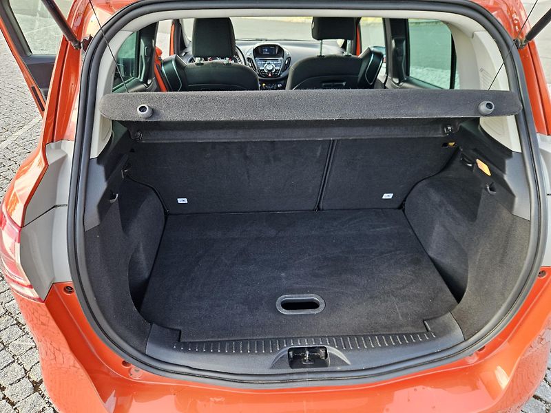 Ford B-MAX (2013) - fotka 21 z 22