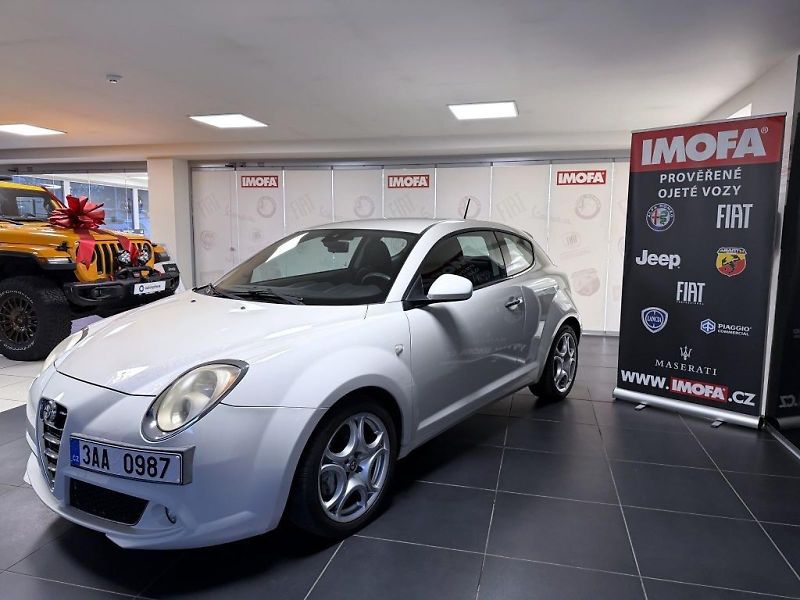 Alfa Romeo MiTo (2008) 1.4 T-JET 16V 155k MT Distinct - fotka 3 z 16