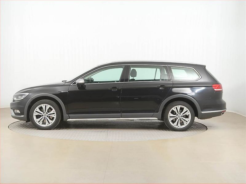 Volkswagen Passat (2017) Alltrack 2.0 TDI, 4X4 - fotka 3 z 16