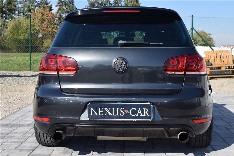 Volkswagen Golf 2,0 GTI 6 PO SERVISE AUTOMAT - fotka 9 z 45
