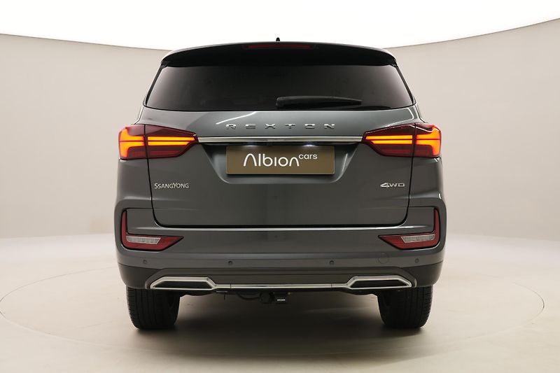 SsangYong Rexton 2.2 CRDi 4WD AUT CZ REZERVACE - fotka 11 z 50