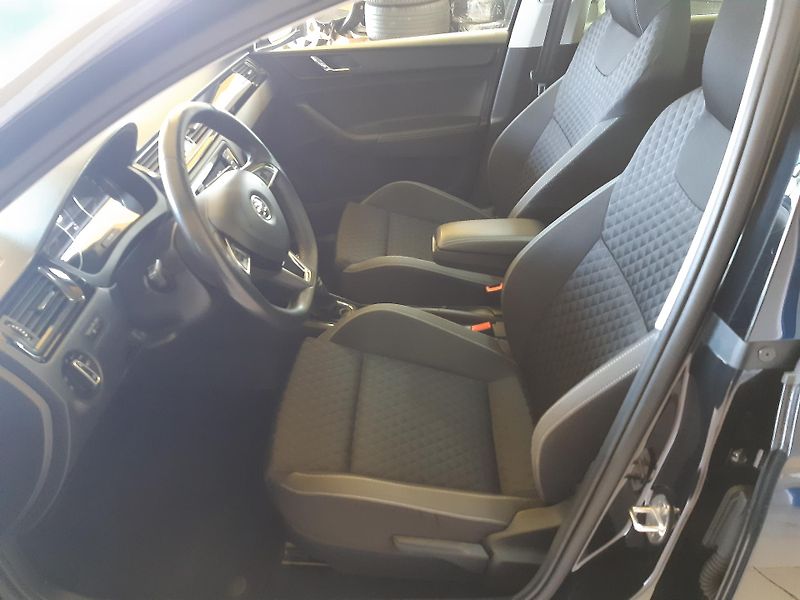 Škoda Rapid 1.2 TSI DIGIKLIMA zadáno !!! - fotka 8 z 26