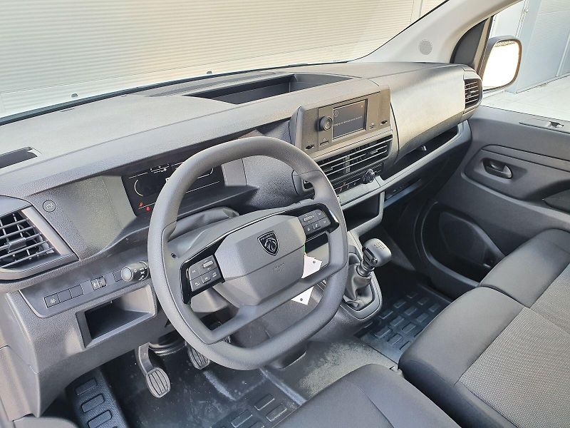 Peugeot Expert (2026) FG L2 2.2 BHDi 150 MAN6 - fotka 11 z 14