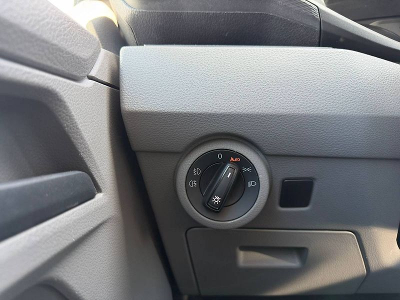 Volkswagen Caravelle T6.1 2,0 TDI 110 kW 7° DSG - fotka 29 z 33