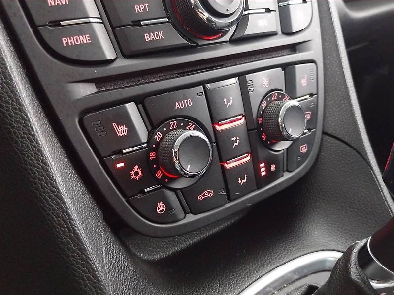 Opel Meriva (2013) Cosmo 1.7 CDTi, Automat - fotka 17 z 19