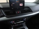Audi Q5 (2019) Exclusive 2.0 TDI, 4X4 - náhled 12