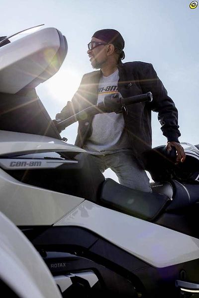 Can-Am Spyder F3-S (2026) Spyder F3 LTD, MY2026 - fotka 5 z 8
