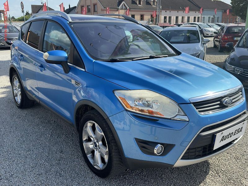 Ford Kuga (2008) 2.0TDCi 4x4, AC, panor, park - fotografie inzerátu