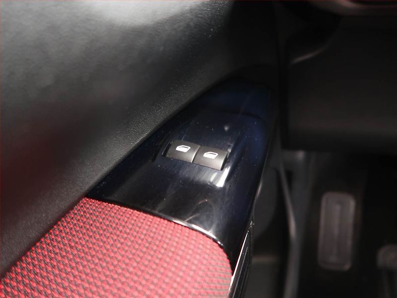 Volkswagen Tayron (2025) 1.5 eTSI - fotka 16 z 27