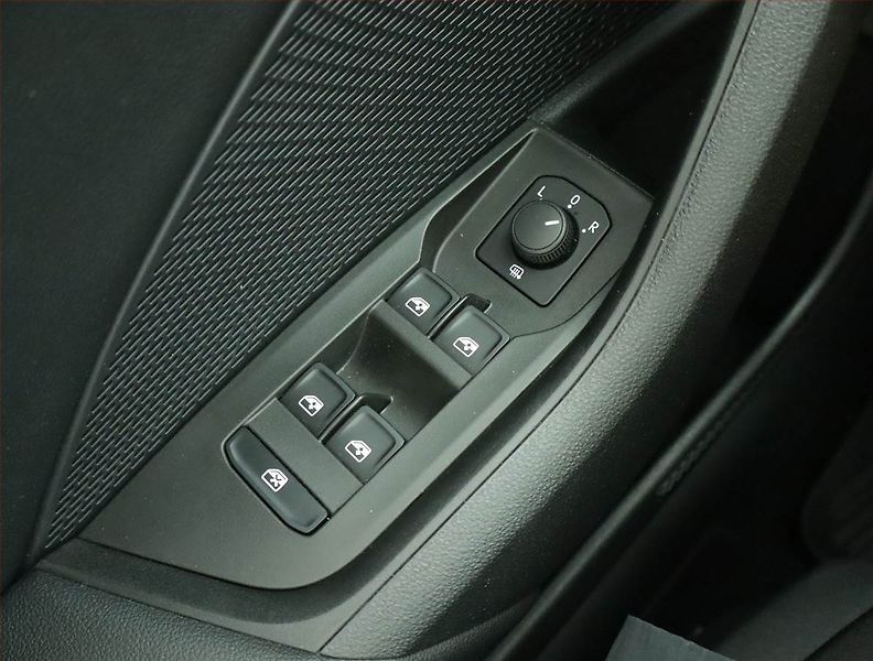 Škoda Octavia (2023) Ambition 2.0 TDI - fotka 16 z 16