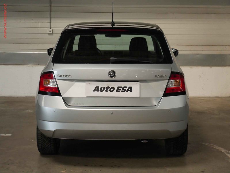 Škoda Fabia (2014) 1.2TSI, DSG - fotka 5 z 20