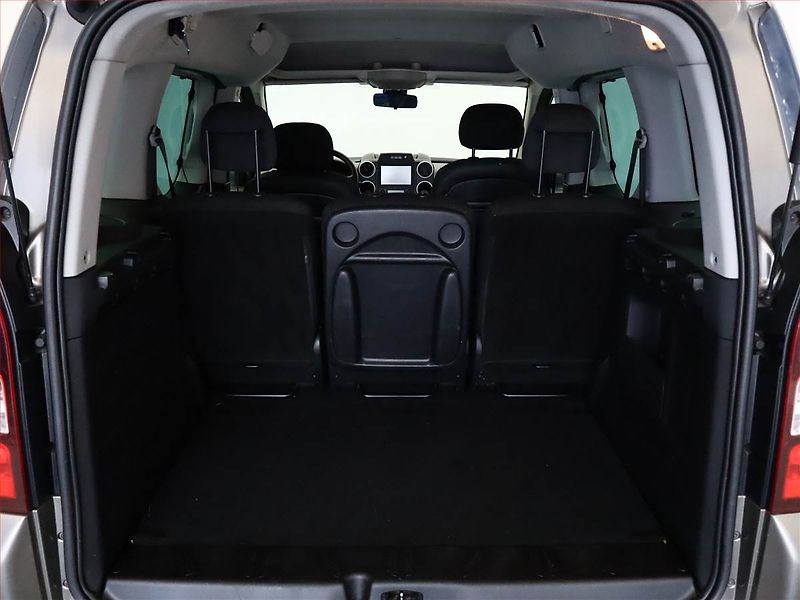 Peugeot Partner (2017) Allure 1.6 BlueHDi, 5Míst, ČR - fotka 10 z 14