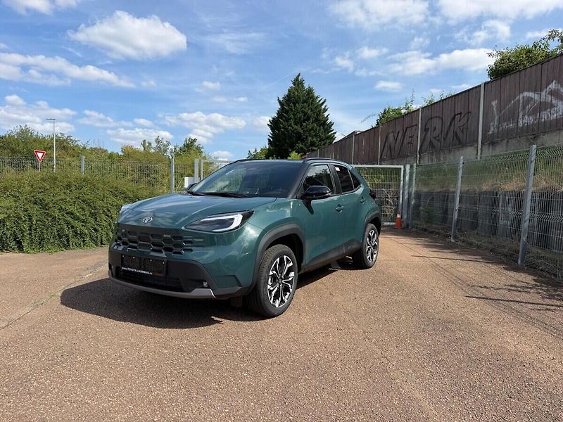 Toyota Yaris Cross Style skladový vůz+ zimní komp - fotka 3 z 12