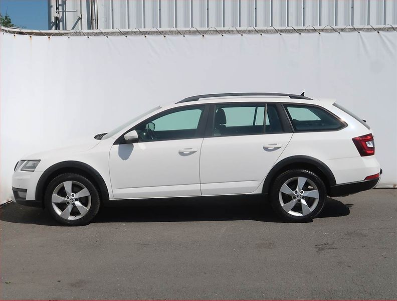 Škoda Octavia (2017) Scout 2.0 TDI, 4X4, Automat - fotka 3 z 23