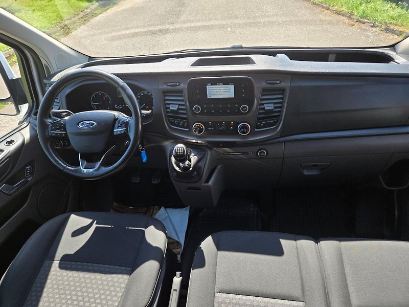 Ford Transit Custom (2020) Kombi L2 (9 mís - fotka 7 z 22