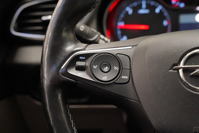 Opel Grandland X - fotka 15 z 28
