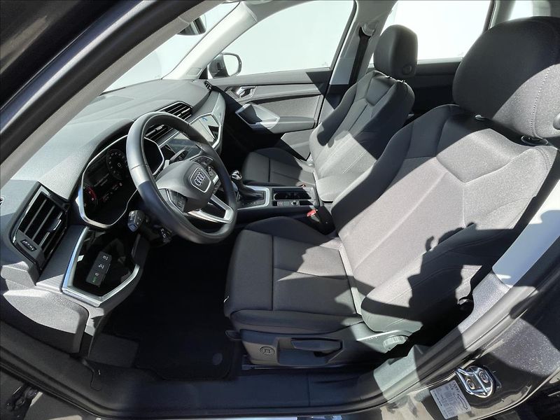 Audi Q3 1,5 35 TFSI A7 S line Gravity - fotka 4 z 24