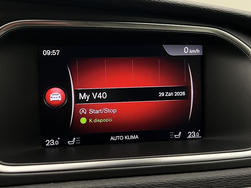 Volvo V40 D2 MOMENTUM MAN - fotka 28 z 38