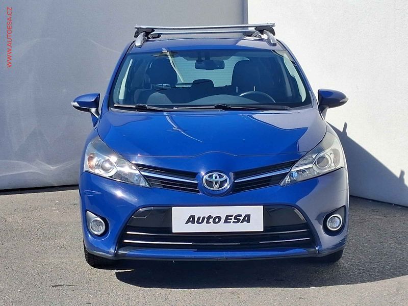 Toyota Verso (2013) 1.8i, 1.maj,ČR, Navi, AC - fotka 2 z 19