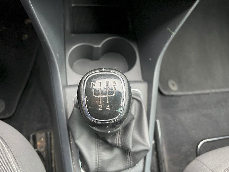 Škoda Rapid (2013) AMBIT 63/1.2TSI 5G - fotka 26 z 27
