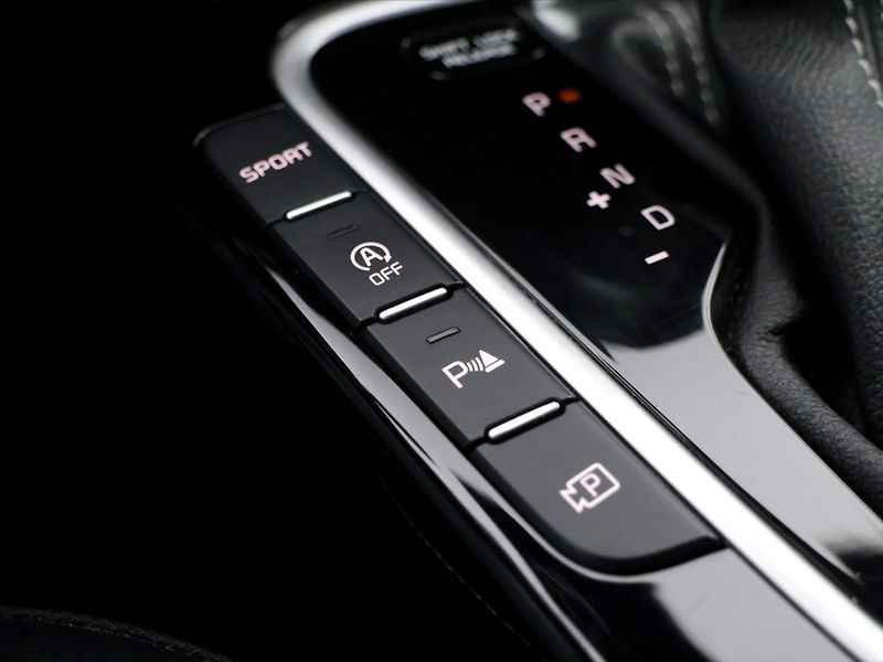 Kia Ceed SW 1,5 T-Gdi 118kW DCT CZ DPH - fotka 27 z 36