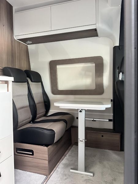Kabe Travel Master VAN (2025) Abisko Van 690 LB 4x4  - fotka 14 z 33