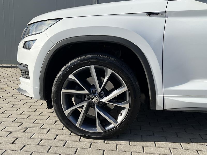 Škoda Kodiaq 2.0TDi 147kW SPORTLINE 4x4 DSG - fotka 37 z 42