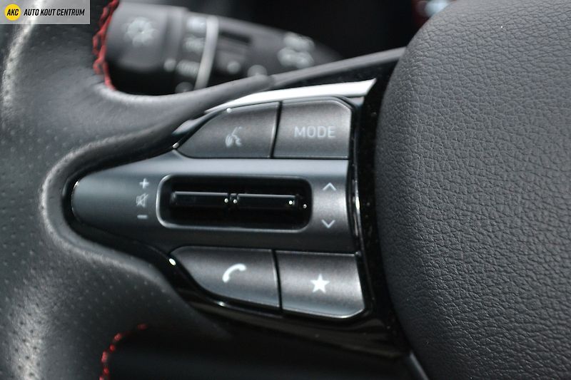 Hyundai i30 WG 1,5 TGDI MHEV N-LINE GO CZE - fotka 42 z 58