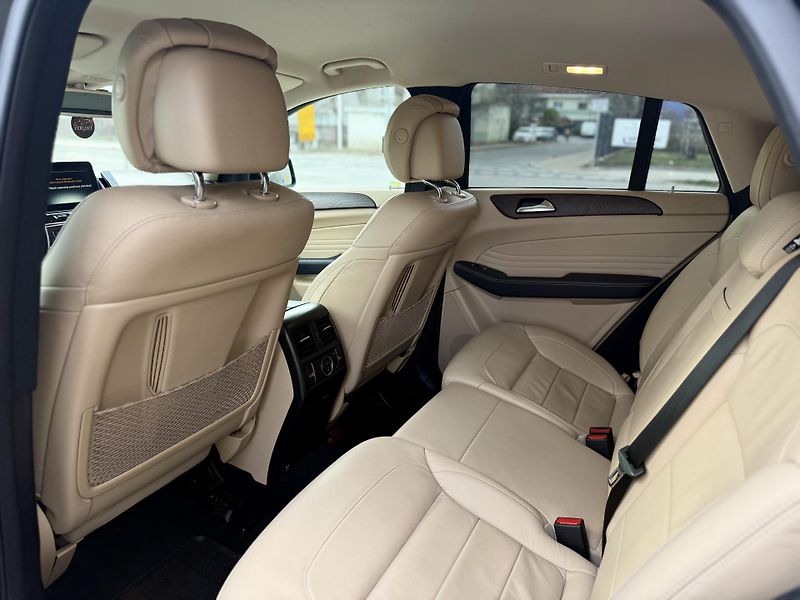 Mercedes-Benz GLE (2017) MERCEDES BENZ GLE 350d Coupe - fotka 24 z 24