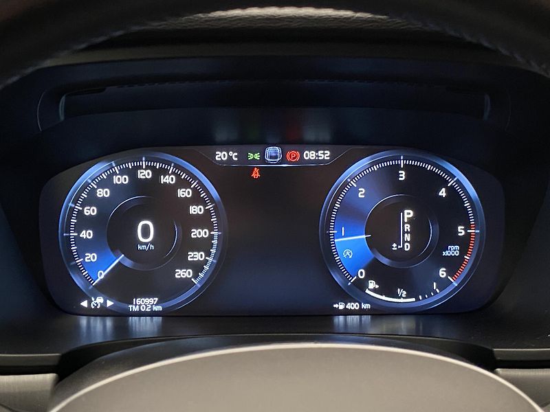 Volvo V90 CC D5 AWD MOMENTUM AUT CZ - fotka 25 z 44