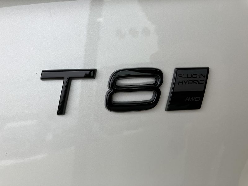 Volvo XC90 T8 eAWD Ultra BE - REZERVACE - fotka 9 z 43