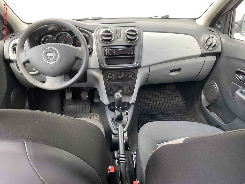 Dacia Logan (2014) 1.1i, El.okna - fotka 8 z 15
