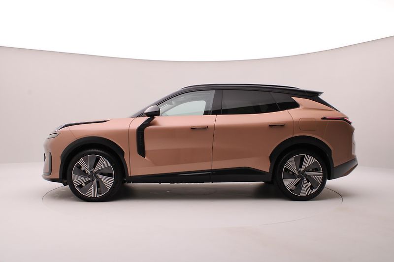 Lynk & Co 08 (2025) MORE PHEV - fotka 8 z 68