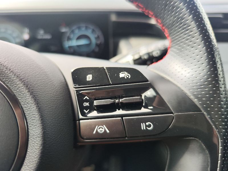 Hyundai Tucson 1.6 T-GDi/132kW N-Line MHEV - fotka 35 z 42