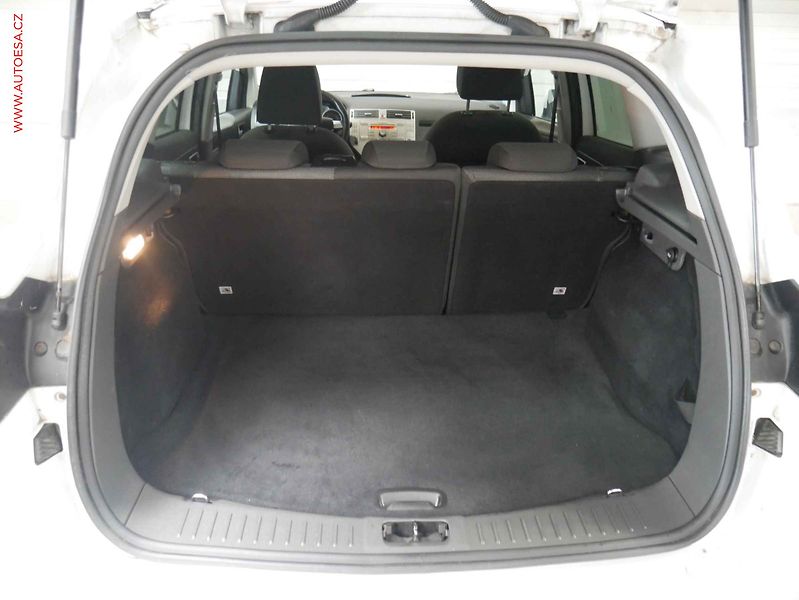 Ford Kuga (2009) 2.0 TDCI 4x4, ČR, STK2/28 - fotka 7 z 17