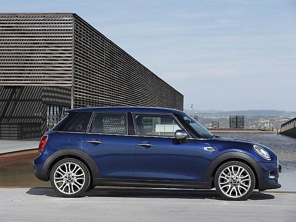 Mini 5 door.