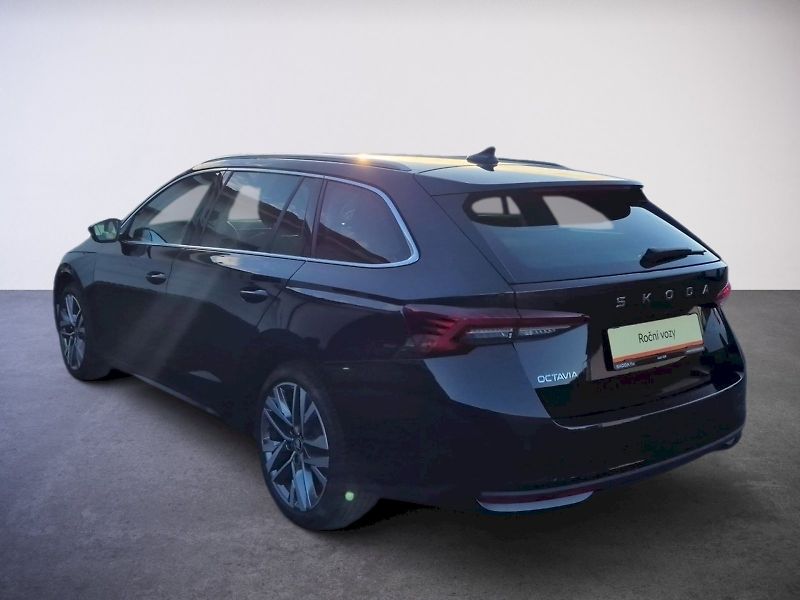 Škoda Octavia (2025) Top Selection 1.5TSi M-HEV 110 - fotka 8 z 32