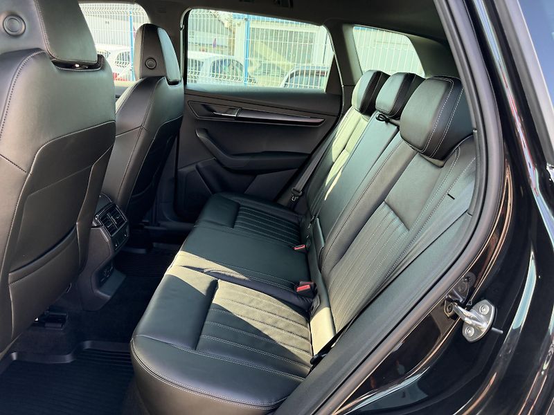 Škoda Karoq 2,0 TSi/140kW 4x4 DSG Sportlin - fotka 59 z 94