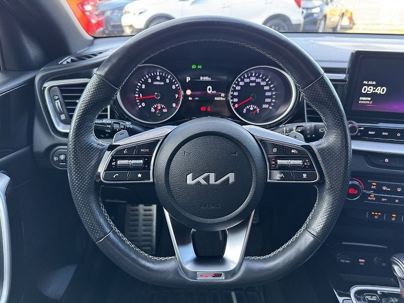 Kia Ceed (2022) 1.5i TGDi GT-Line Automat LED - fotka 7 z 49